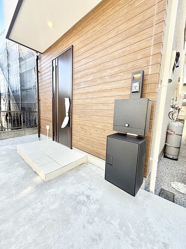 ■玄関はお家の顔！おしゃれな玄関アプローチでお客様をお迎え！  