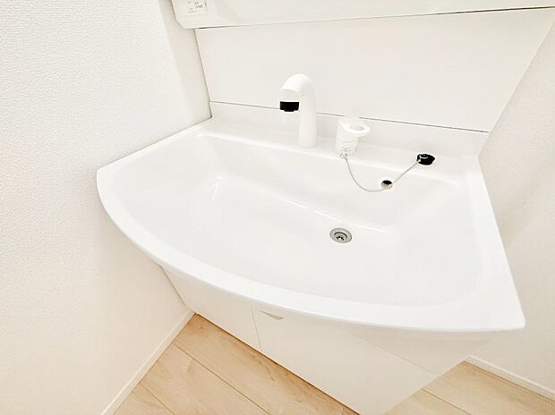 ■手洗いや顔を洗う時も快適に使える便利なシャワー