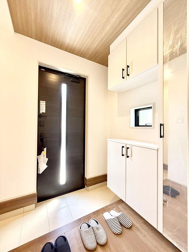 ■ ここから始まる一日、すっきり整った玄関