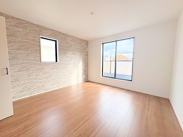 ■陽射しが差し込む暖かいお部屋