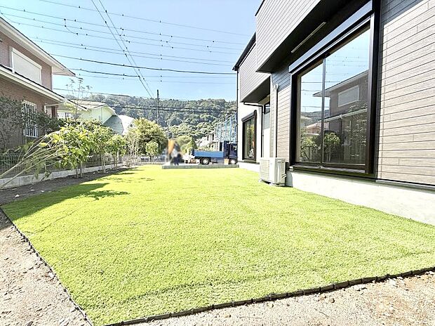 ■庭付き住宅はガーデニングや家族のイベントなど多様な使用用途で活用できます