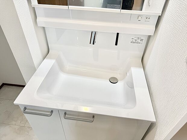 ■手洗いや顔を洗う時も快適に使える便利なシャワー