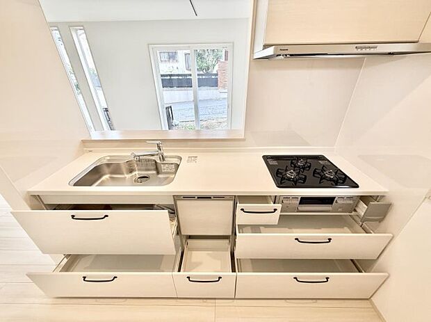 ■家族の絆を深める、温もりのあるキッチン