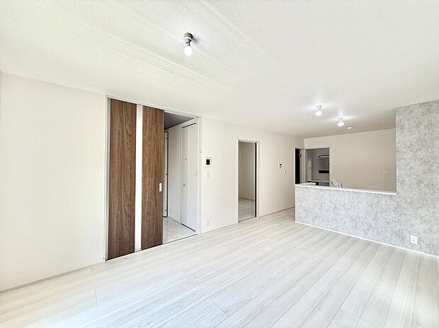 ■家族が自然と集まり、楽しい時間を過ごせるリビング