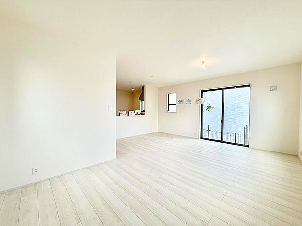 ■くつろぎと笑顔が集まる、心温まるリビング