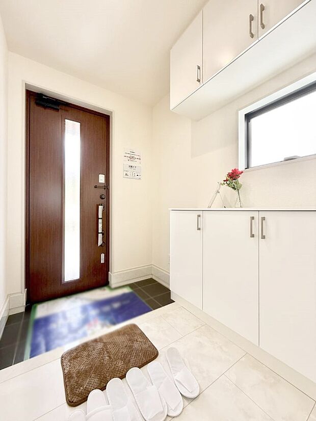 ■ シンプルで美しく、快適な暮らしの入り口