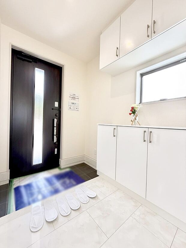 ■ ここから始まる一日、すっきり整った玄関