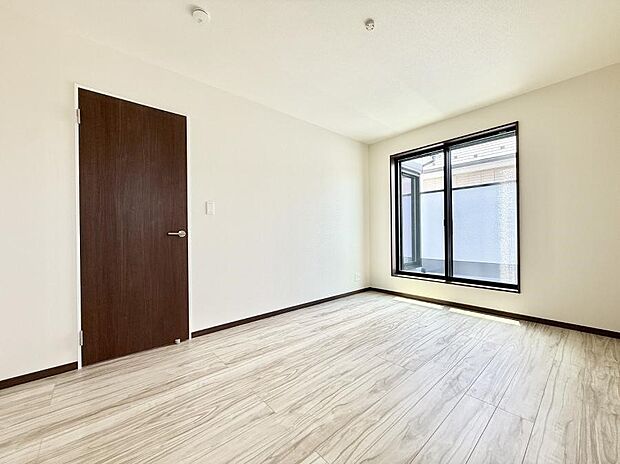 ■落ち着いた雰囲気のお部屋で心が安らぐ空間