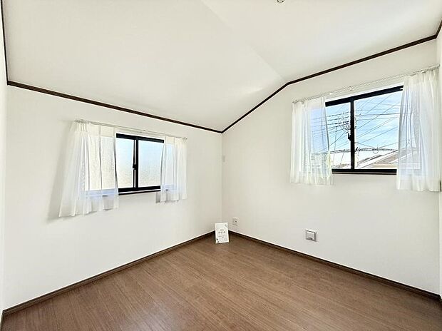 ■落ち着いた雰囲気のお部屋で心が安らぐ空間