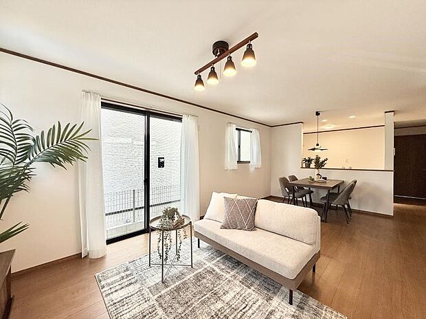 ■心落ち着く場所、ゆったり過ごせるリビング