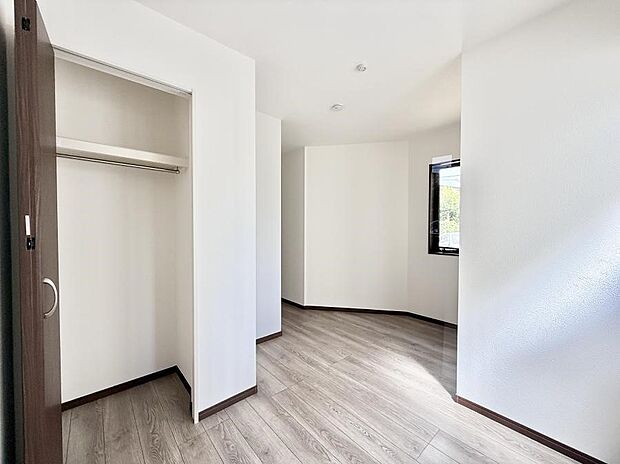 ■窓の配置や通気性の良い設計で部屋の空気がこもらず、常に新鮮な空気が流れます