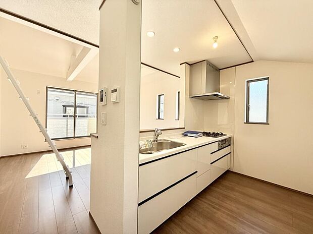 ■心落ち着く場所、ゆったり過ごせるリビング