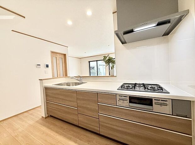 ■シンプルで美しく心地よい時間を生むキッチン空間