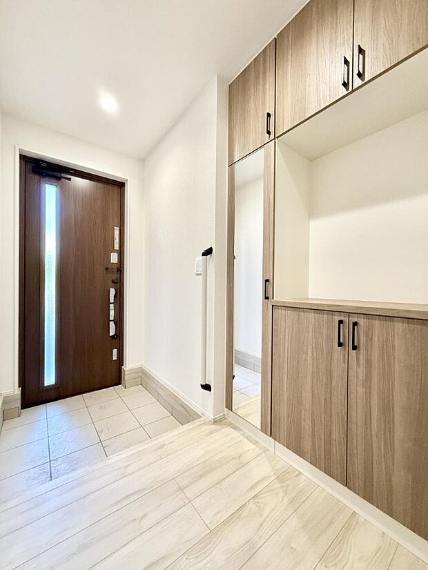 ■ ここから始まる一日、すっきり整った玄関