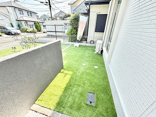 ■庭付き住宅はガーデニングや家族のイベントなど多様な使用用途で活用できます