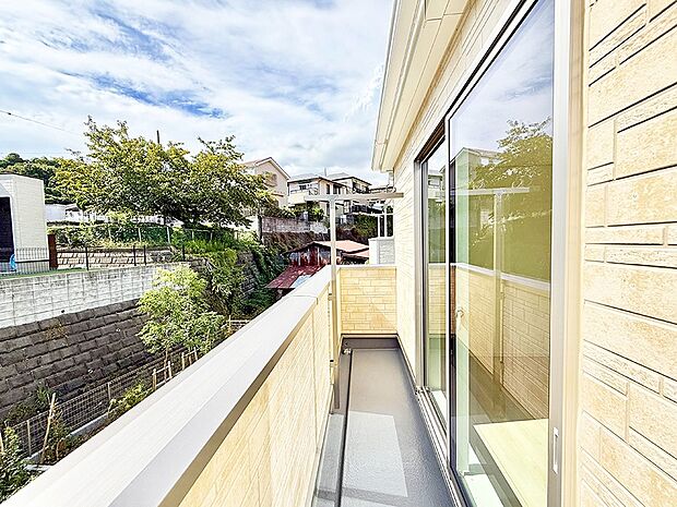 ■日当たり良好！眺めの良いバルコニーです！