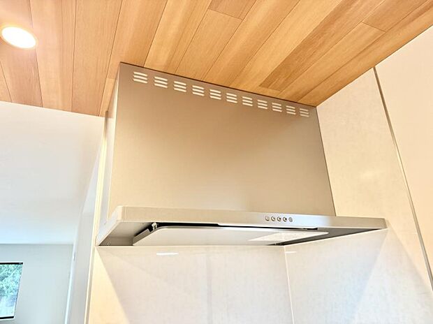 ■調理時の蒸気や匂いが換気扇に誘導され、効率的に排煙ができます。
