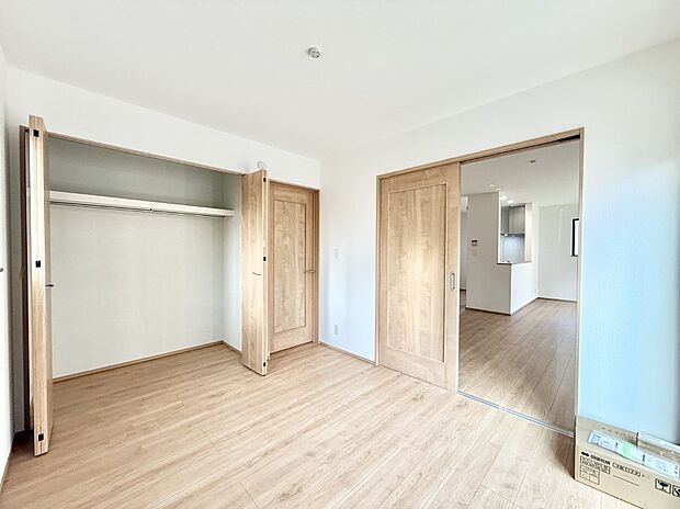 ■大きな収納で荷物がスッキリ片付きます