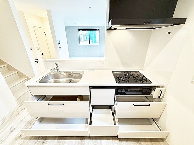 ■家族の絆を深める、温もりのあるキッチン