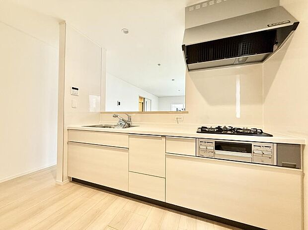 ■シンプルで機能的、毎日使いやすいキッチン