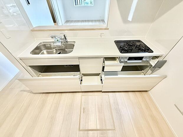 ■家族の絆を深める、温もりのあるキッチン