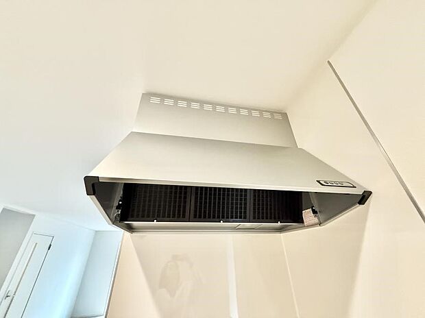 ■調理時の蒸気や匂いが換気扇に誘導され、効率的に排煙ができます。