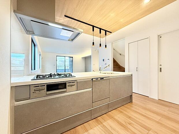 ■美味しい時間が生まれる、笑顔あふれるキッチン