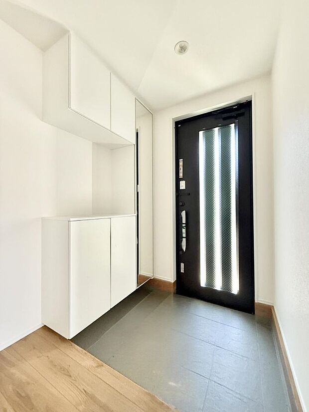 ■ シンプルで美しく、快適な暮らしの入り口