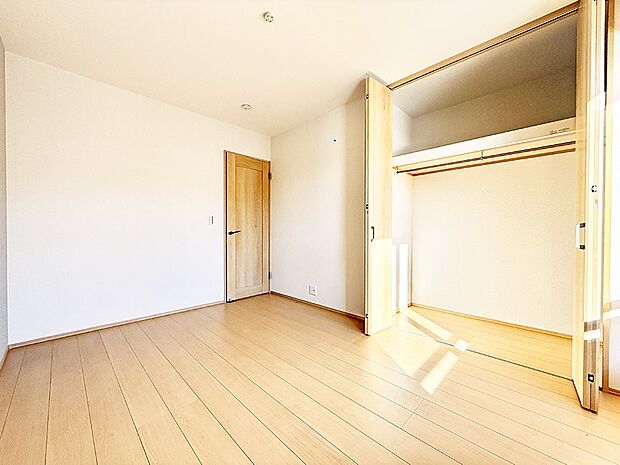 ■落ち着いた雰囲気のお部屋で心が安らぐ空間