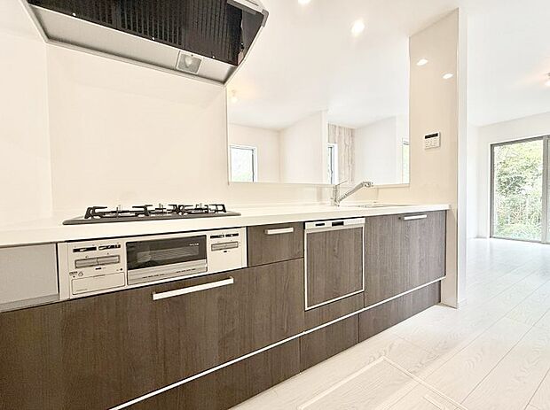 ■シンプルで美しく心地よい時間を生むキッチン空間