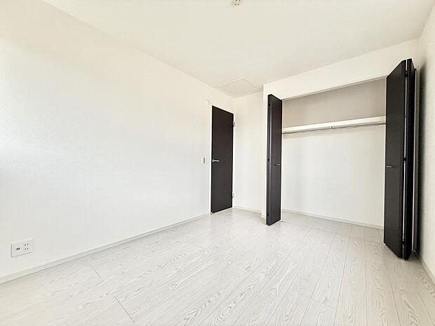 ■落ち着いた色合いのお部屋で穏やかな時間を楽しめます