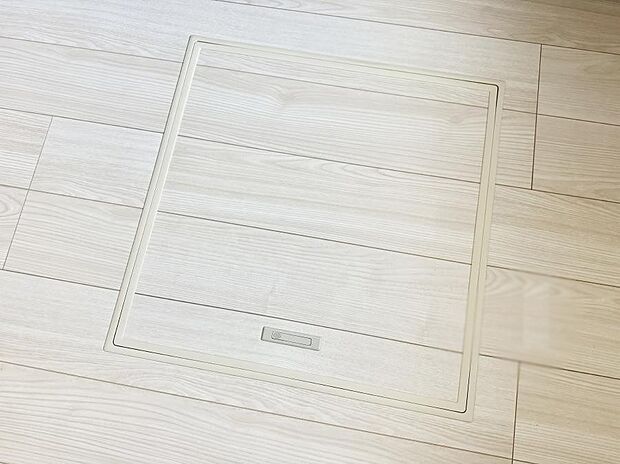 ■季節物など簡単に収納でき便利