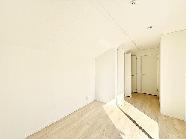 ■落ち着いた色合いのお部屋で穏やかな時間を楽しめます