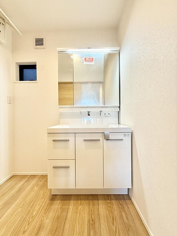 ■朝の準備がスムーズにできる広さです