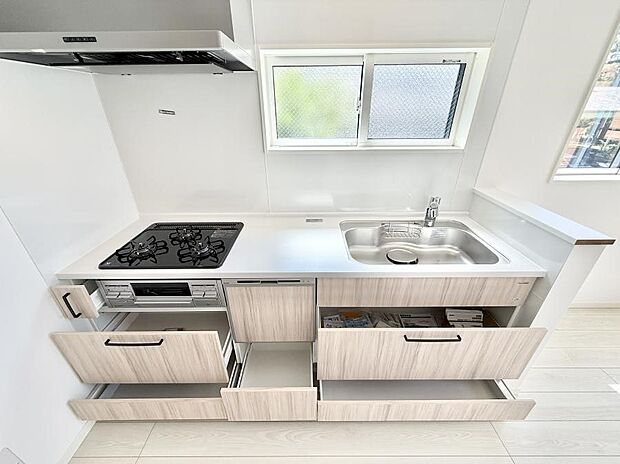 ■家族の絆を深める、温もりのあるキッチン