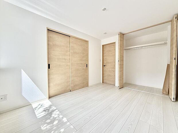 ■落ち着いた色合いのお部屋で穏やかな時間を楽しめます