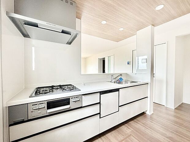 ■美味しい時間が生まれる、笑顔あふれるキッチン