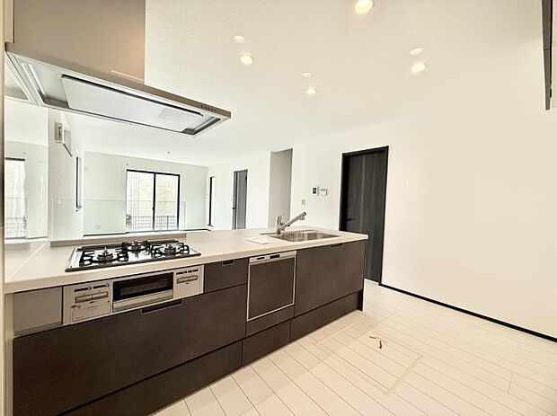 会話が深まる対面キッチン!家族との会話がはずみます