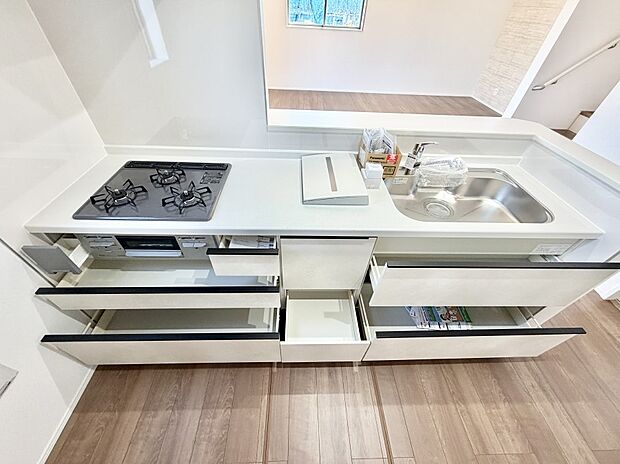 ■料理がもっと楽しくなる、快適なキッチン空間