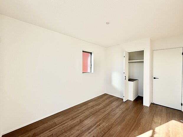 ■落ち着いた雰囲気のお部屋で心が安らぐ空間