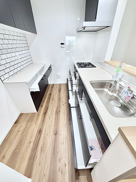 ■料理がもっと楽しくなる、快適なキッチン空間