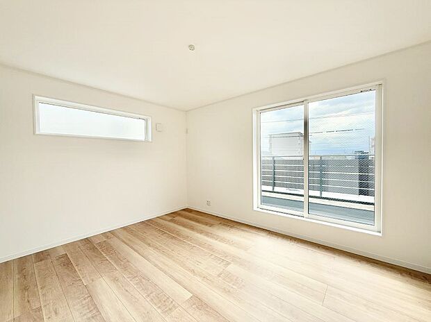 ■陽射しが差し込む暖かいお部屋