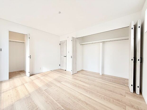 ■大きな収納で荷物がスッキリ片付きます  