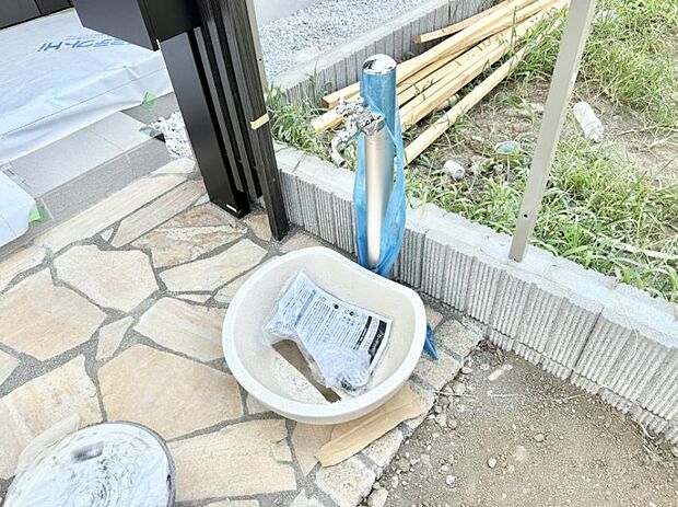 ■ガーデニングや洗車などの際に大活躍な屋外立水栓