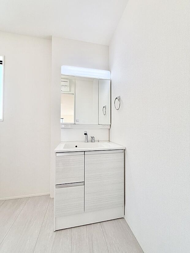 ■朝の準備がスムーズにできる広さです