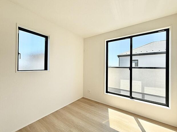 ■落ち着いた色合いのお部屋で穏やかな時間を楽しめます