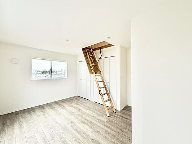 グルニエにまとめて収納!お部屋が広々使えます♪