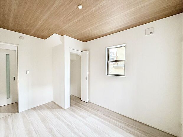 ■落ち着いた色合いのお部屋で穏やかな時間を楽しめます