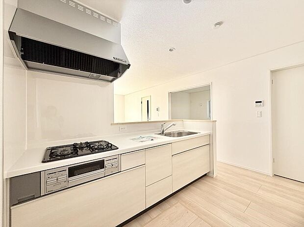 ■シンプルで機能的、毎日使いやすいキッチン