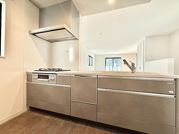 明るさと開放感たっぷりなキッチン!